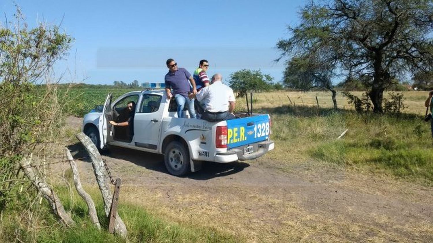 Búsqueda de la familia Gill: Comenzaron las excavaciones en el campo de Goette