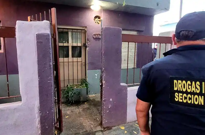 Una mujer detenida por venta de drogas en barrio Los Pinares