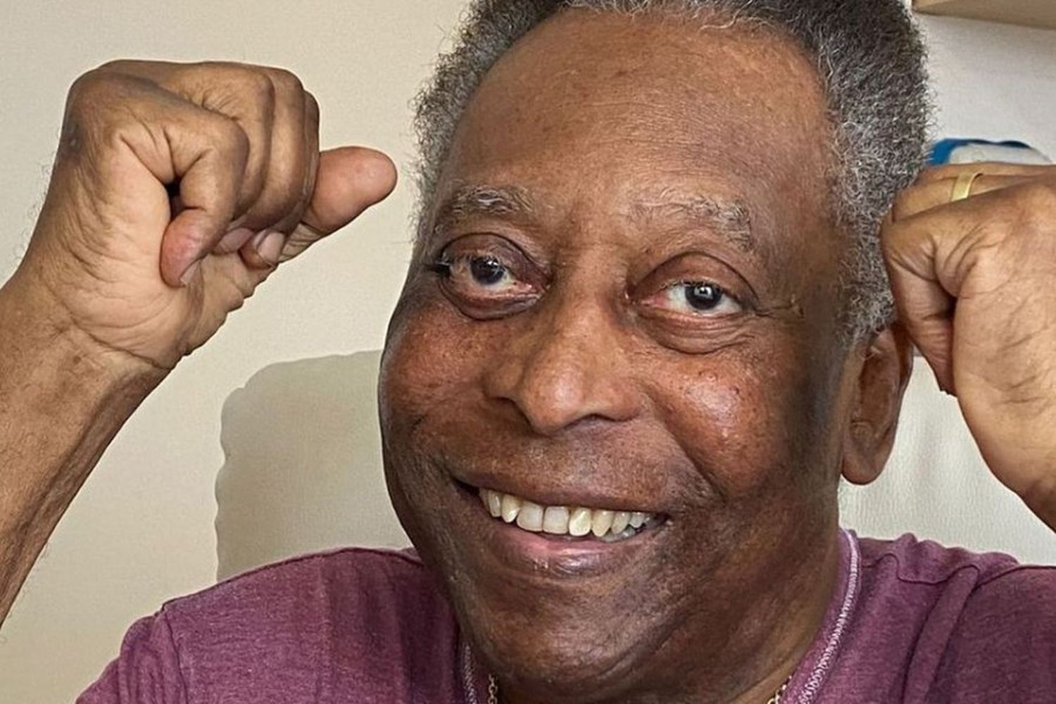 Desde el hospital Pelé alentó a Argentina