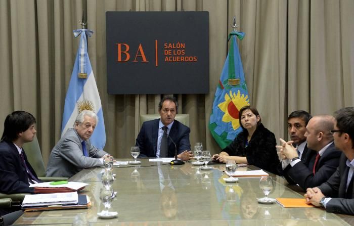 Scioli anunció aumento de asignaciones familiares para empleados públicos 