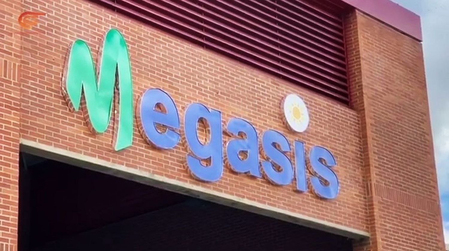 En pandemia: abrió  Megasis, el supermercado iraní