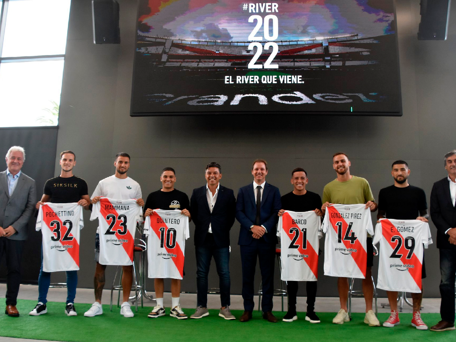 River presentó a sus refuerzos para pelear por todo