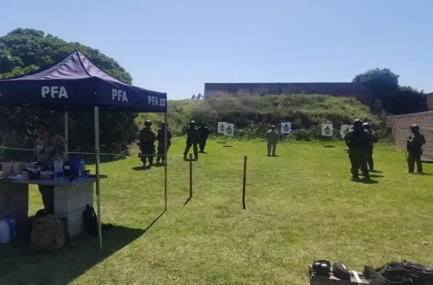 Entrenamiento de las Fuerzas Especiales de la Policía Federal Argentina en Mar del Plata