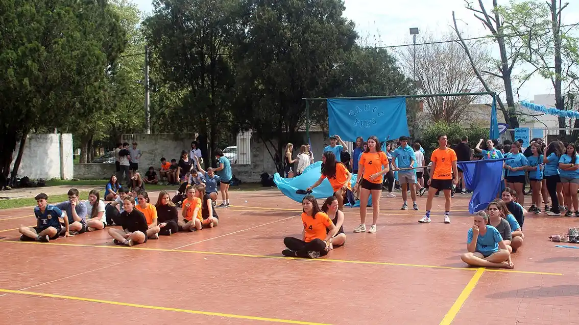 El Colegio San José inauguró los Juegos del Génesis con gran participación estudiantil