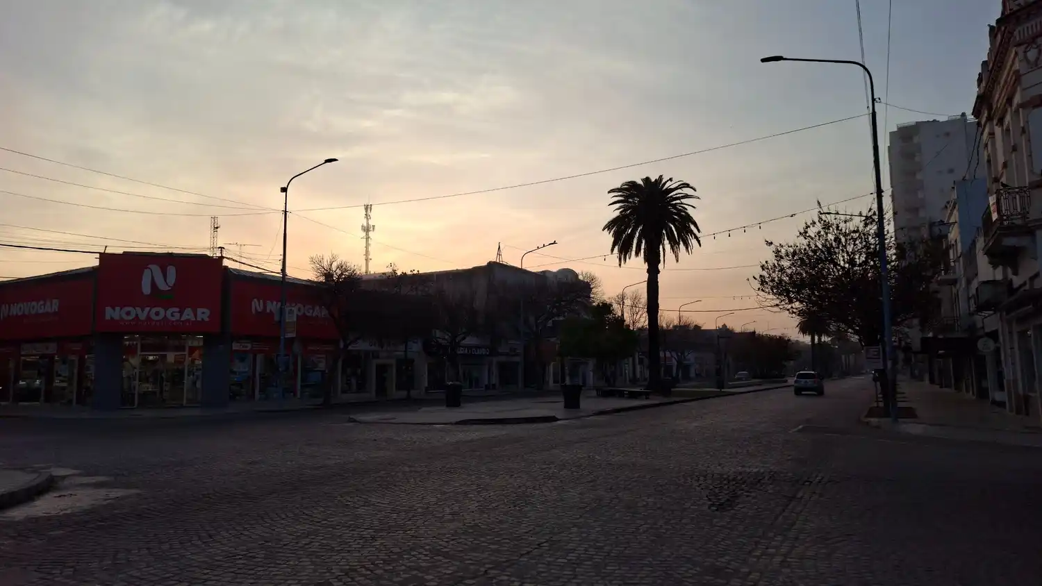 Rafaela bajo el cielo nublado: para esta mañana baja temperatura y vientos suaves