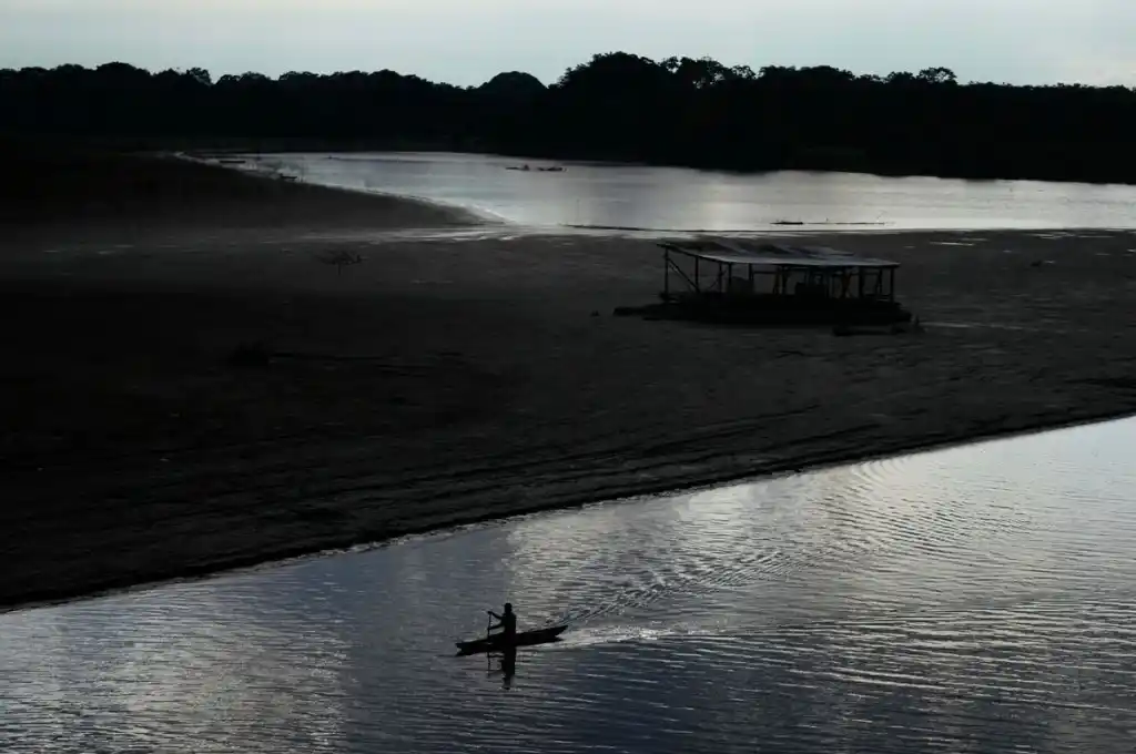 Los naufragios en el río Congo son frecuentes debido a la sobrecarga de embarcaciones y al poco mantenimiento que se les da. Foto Ap / Archivo