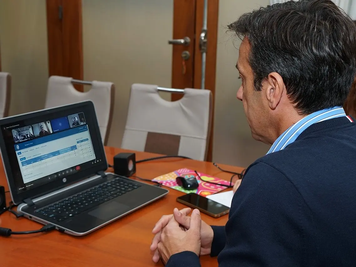 Impulsan la modernización del municipio con el sistema Gdeba