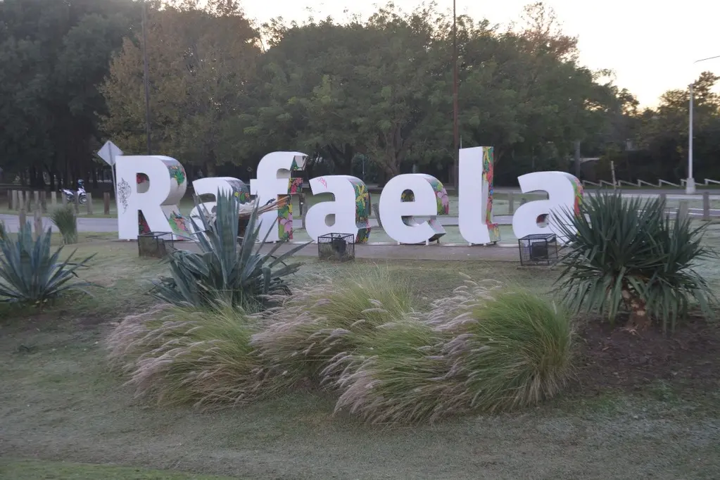 Reacondicionan el cartel de ingreso a la ciudad
