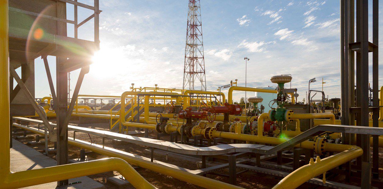YPF empieza a exportar gas por barco de manera regular