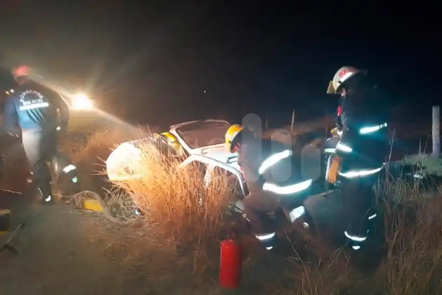 Rutas trágicas: falleció una mujer luego de un fuerte accidente en la Ruta Provincial 12