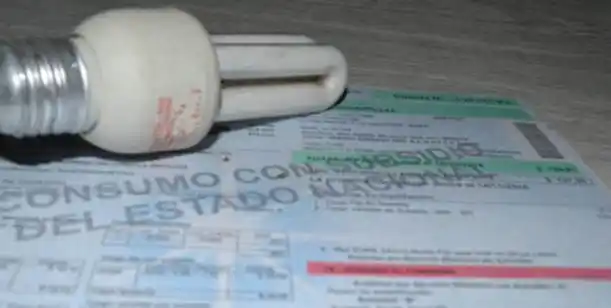 El Gobierno de Macri oficializó el aumento de 300% en la luz