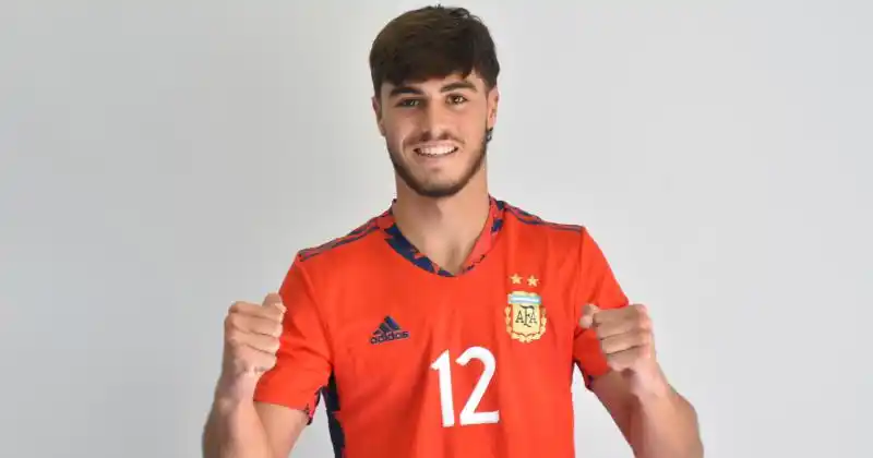 Alvaro Killane nació hace 17 años en España.