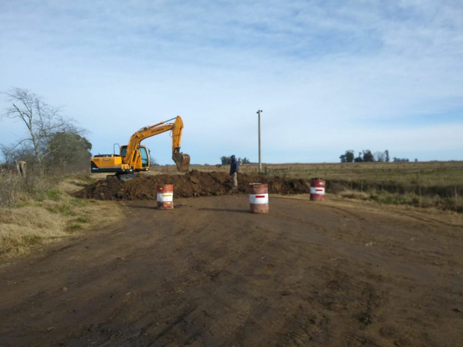 El Municipio reforzó cortes en caminos rurales que conectan con Ayacucho