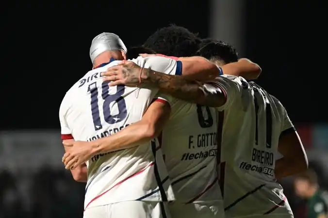 San Lorenzo ganó por la mínima y quedó cerca de la cima del campeonato