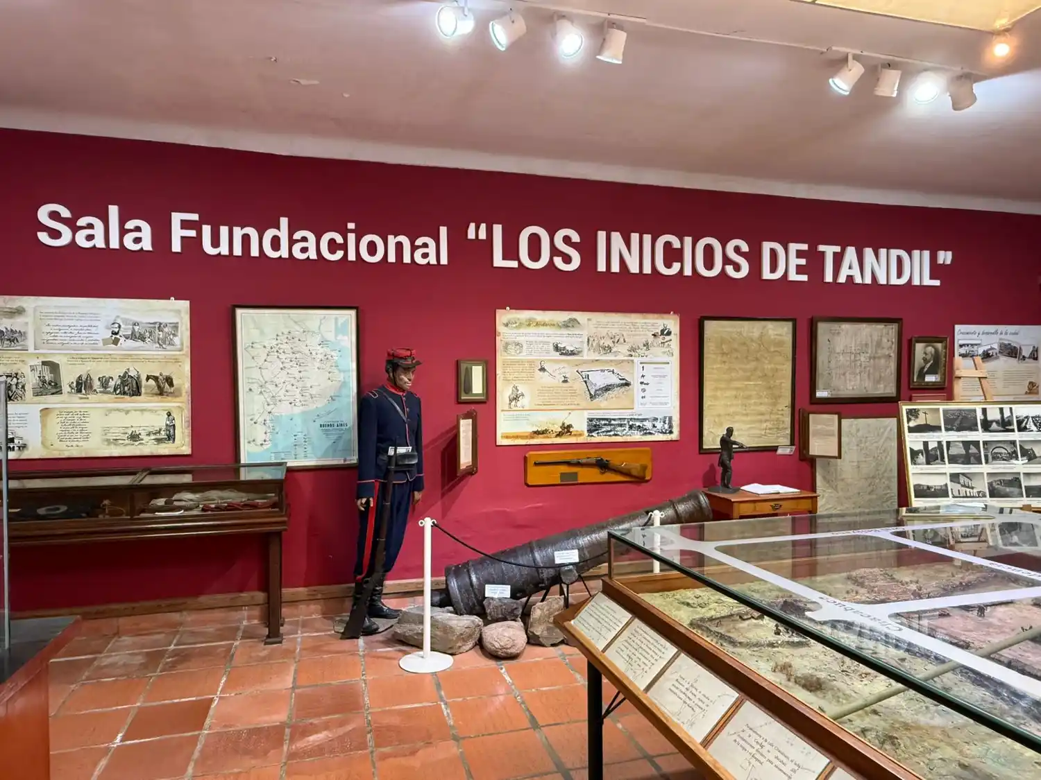 El 23 de octubre de 1895 Tandil fue declarada oficialmente como ciudad.