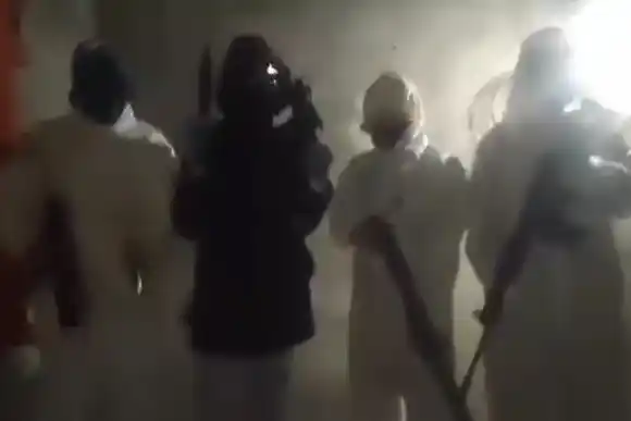 Con armas de guerra, narcoterroristas amenazaron de muerte a Pullaro y Bullrich en un video 