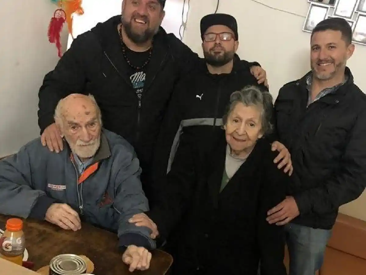 La pareja de ancianos abandonada por su hijo ya tiene nuevo hogar