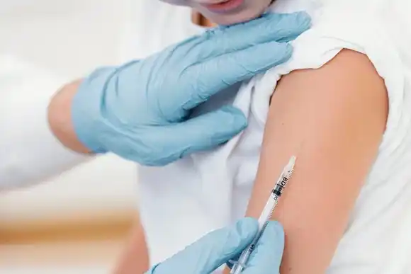 Vacuna contra el cáncer: ¿un avance terapéutico personalizado o una cura preventiva?