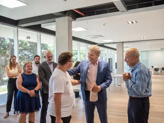 Frigerio y Menescardi destacaron la inclusión y el empleo en el lanzamiento de la Fiesta Provincial Galarza en Navidad