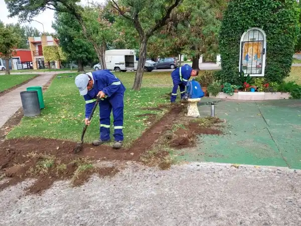 La Municipalidad avanza en la recuperación de ocho espacios urbanos en los barrios El Porteño, La Noria Chica, Acceso Norte y Gallo Blanco