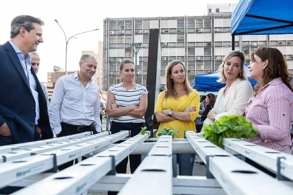 “No debemos cercenar las ganas de innovar y desarrollarnos”, aseguró Bahl en el cierre de la Semana de la Ciencia y la Tecnología
