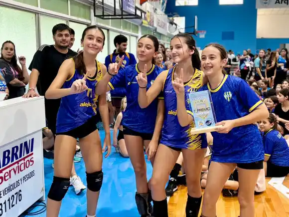 Vóley Rafaelino: triunfos de Almagro en femenino y 9 de Julio en masculino