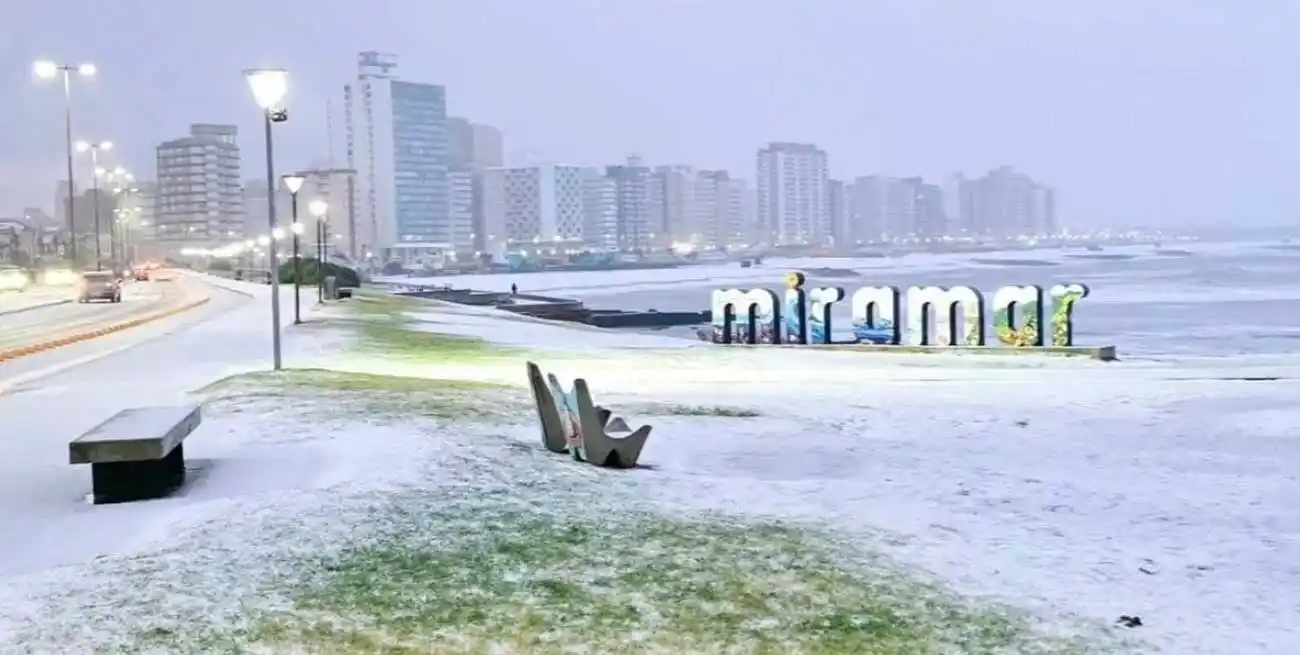 Miramar se robó todas las miradas con su nevada histórica.