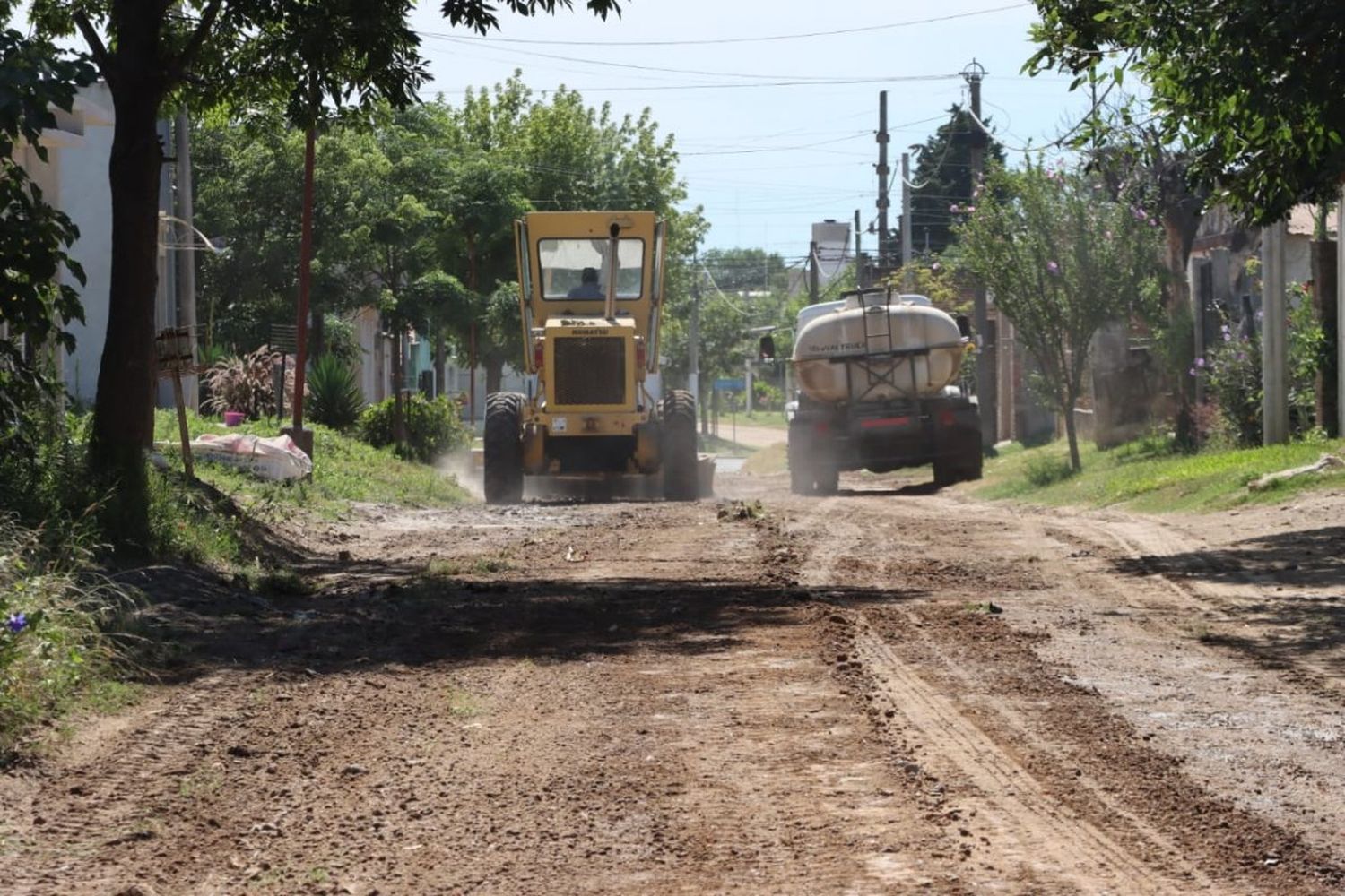 Se realizan trabajos de mantenimiento en diferentes calles de la ciudad