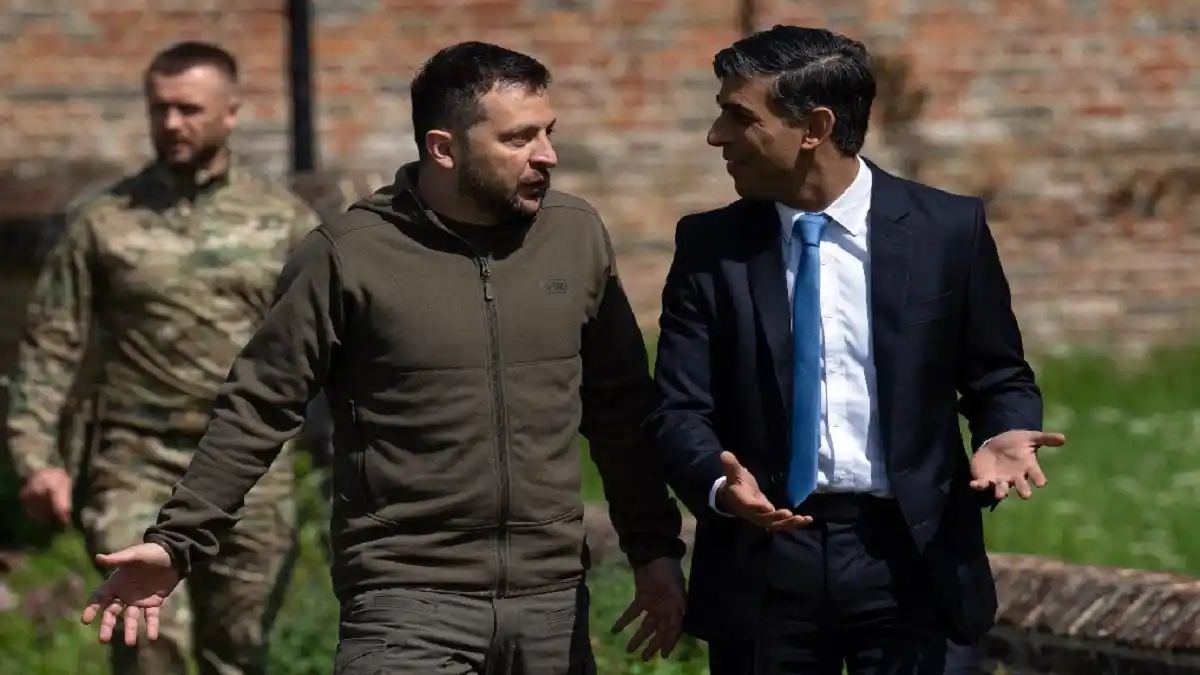 Reino Unido entrenará a pilotos de combate de Ucrania