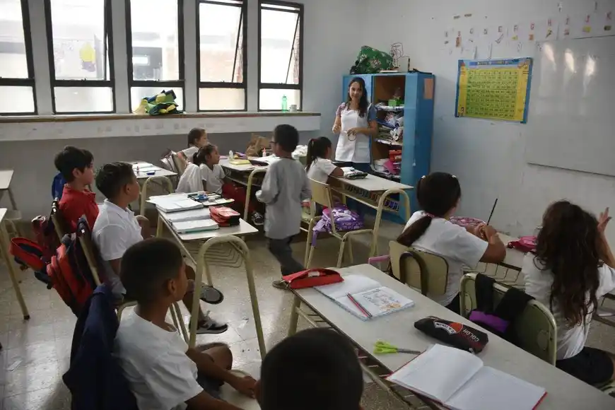 Este miércoles comenzaron las inscripciones para el voucher educativo. Crédito: Flavio Raina
