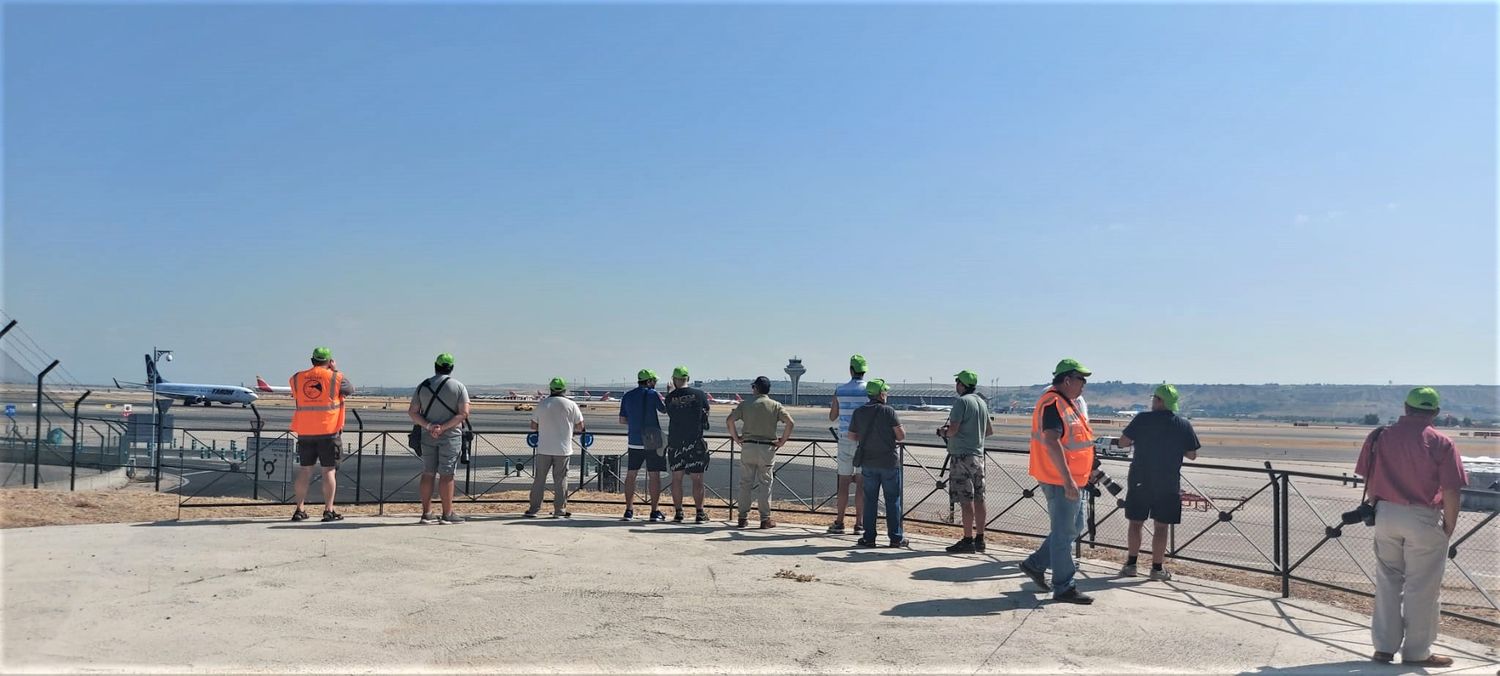 Los spotters tienen un flamante mirador exclusivo en el aeropuerto de Madrid-Barajas