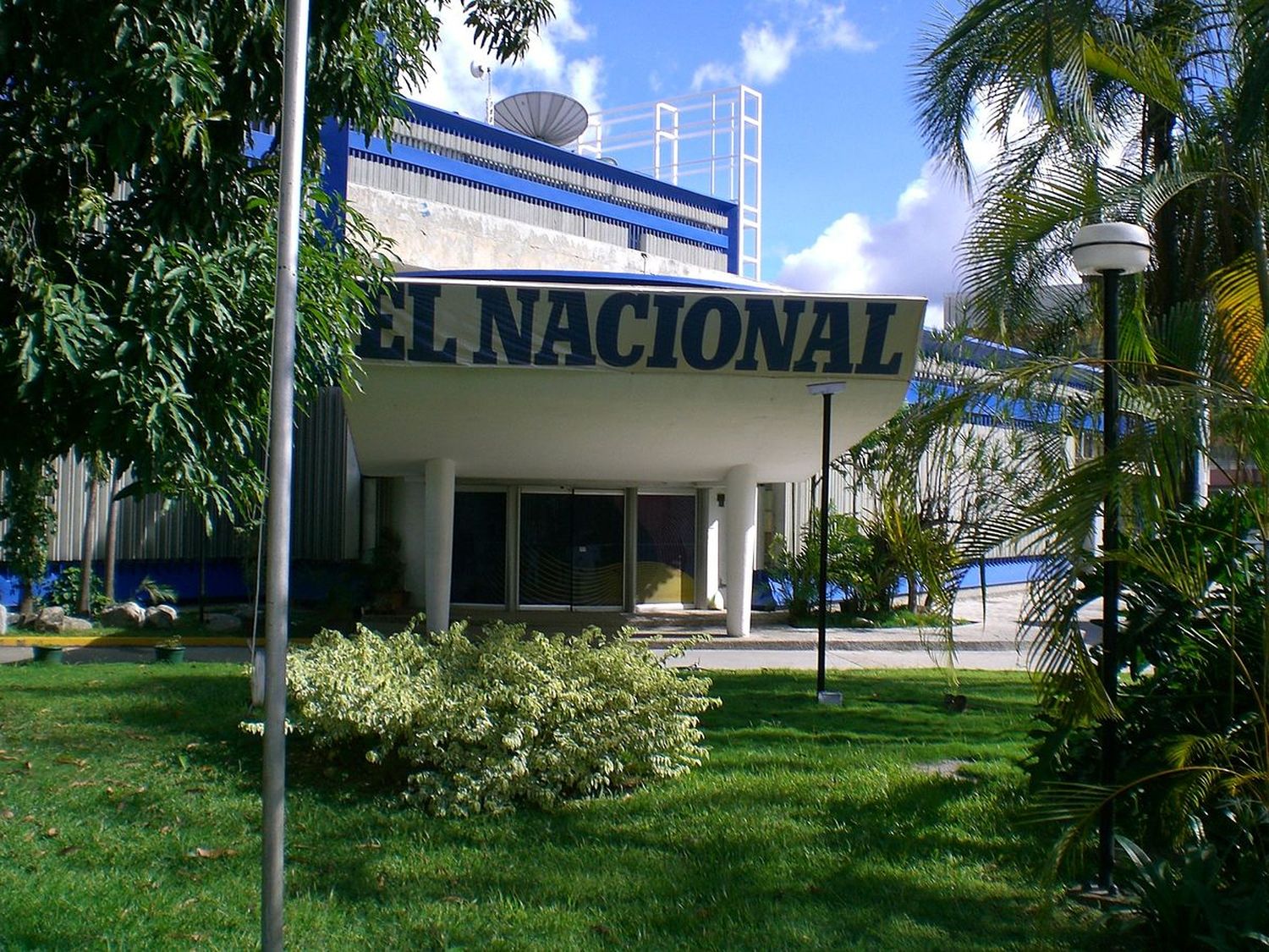 Tribunales de Maduro duplica la suma de dólares que debe pagar El Nacional a Diosdado Cabello