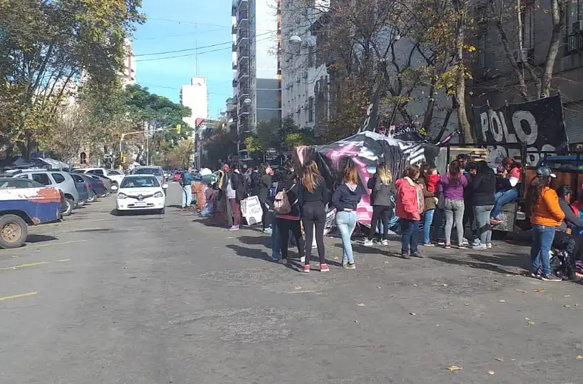 "De acá no nos movemos, así tengamos que estar hasta octubre"