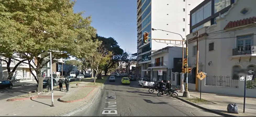 Dos obreros resultaron heridos por la caída de un ascensor