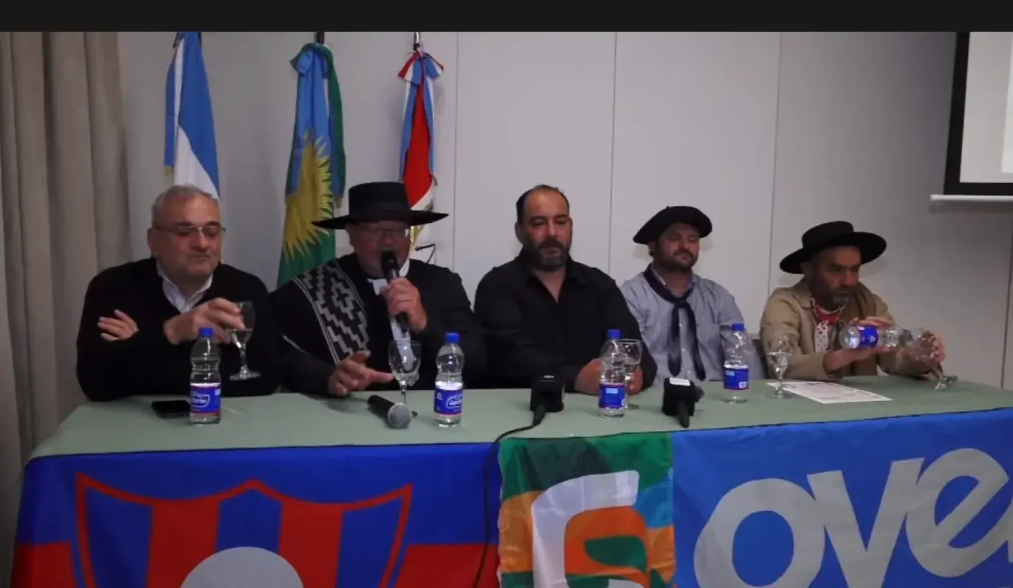 Angélica presentó la 46° edición del Festival de Coplas, Jinetes y Potros