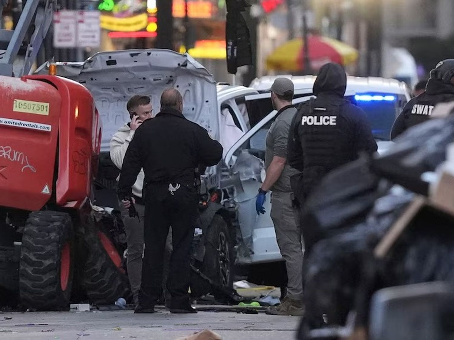 Locura en Nueva Orleans: un hombre atropelló y mató al menos a 10 personas durante los festejos de Año Nuevo