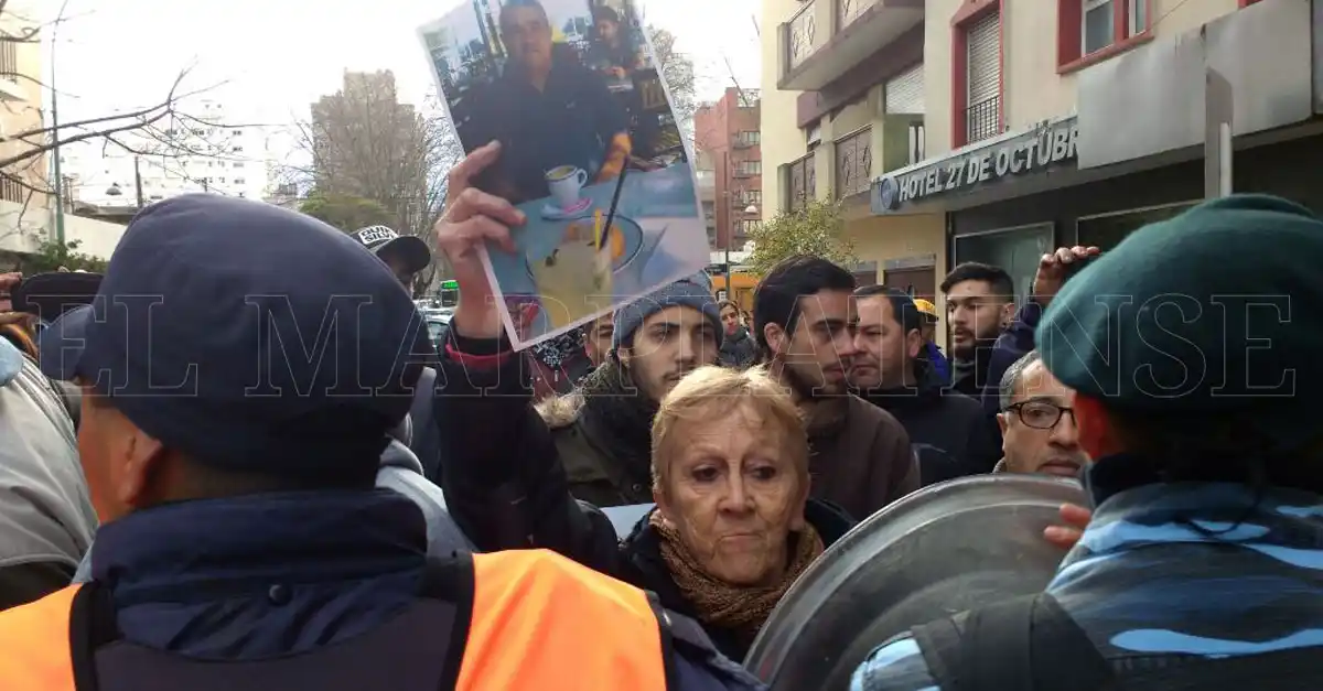 Nuevos incidentes en la manifestación de familiares de víctimas del Repunte