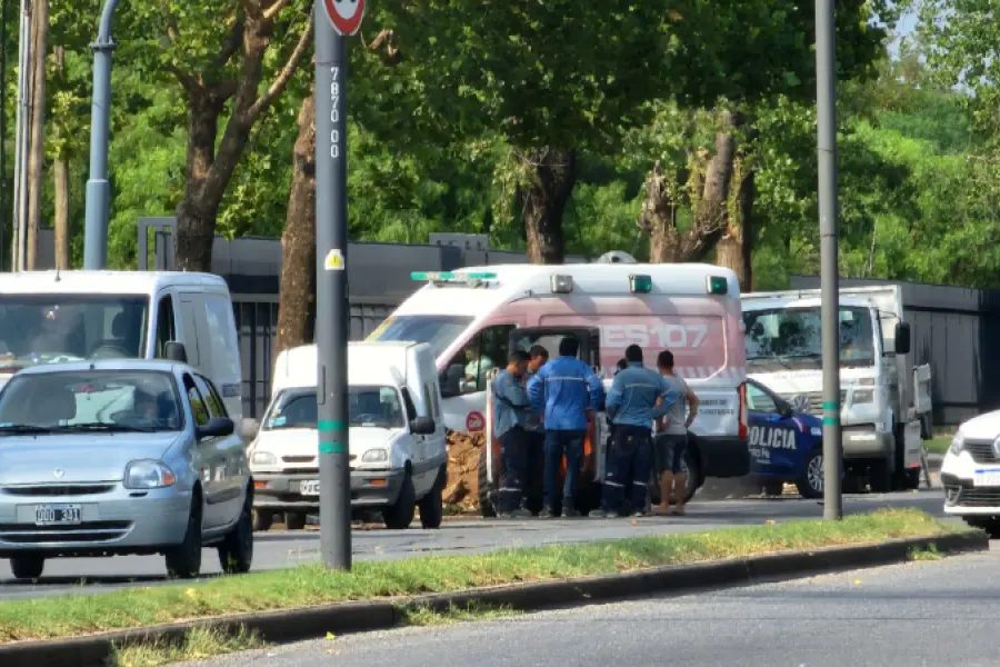 Un operario de la EPE  está grave luego de resultar herido tras la explosión de un transformador 