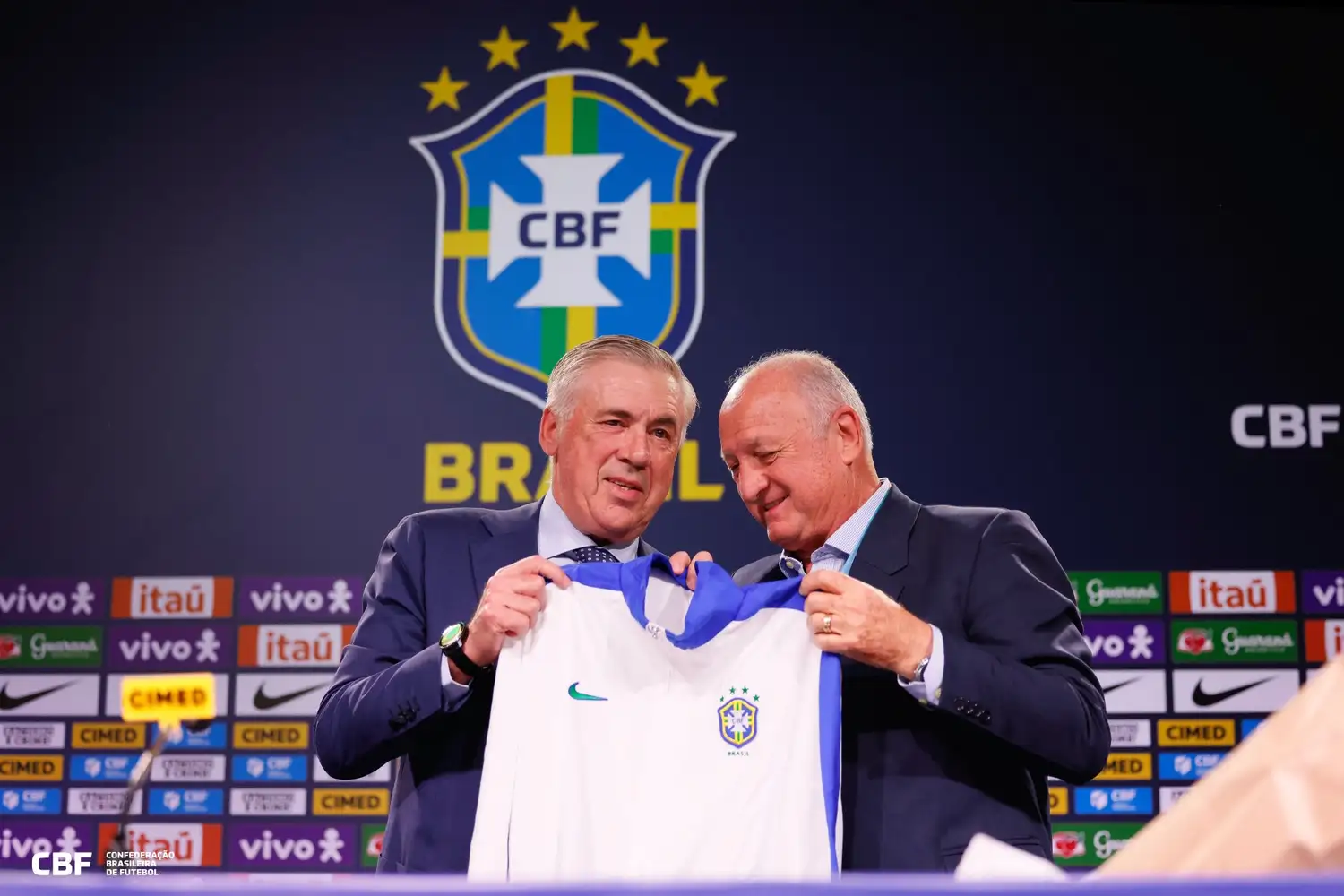 Carlo Ancelotti asumió como nuevo DT de Brasil: una presentación cargada de simbolismo y respaldo histórico