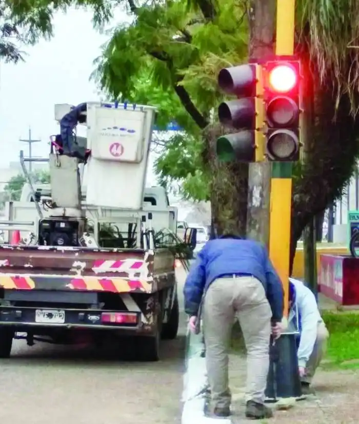 Mantenimiento de semáforos y alumbrado