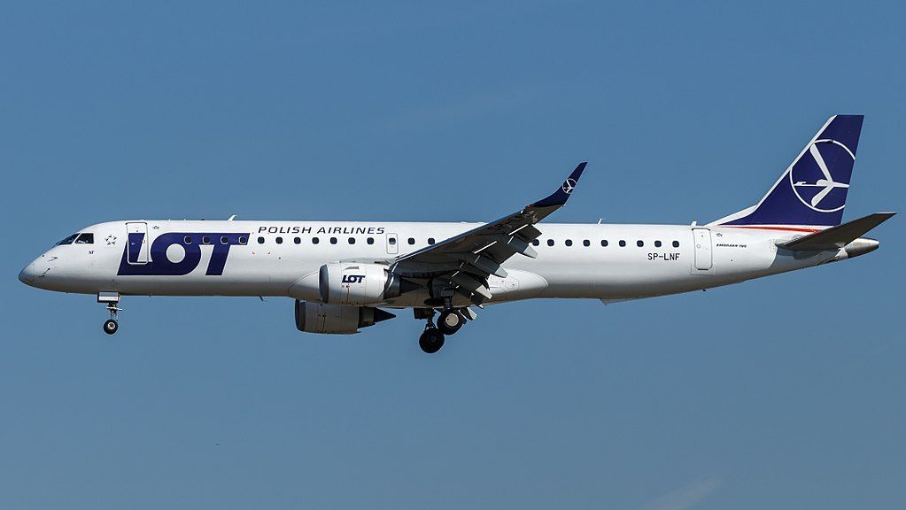 LOT Polish Airlines plans to modernize its fleet in order to optimize fuel consumption