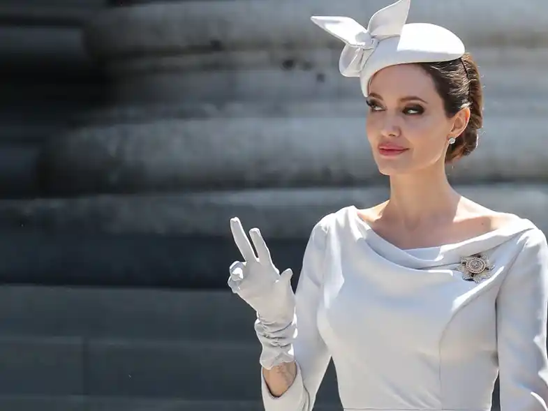 Angelina no descarta ser presidente de los Estados Unidos