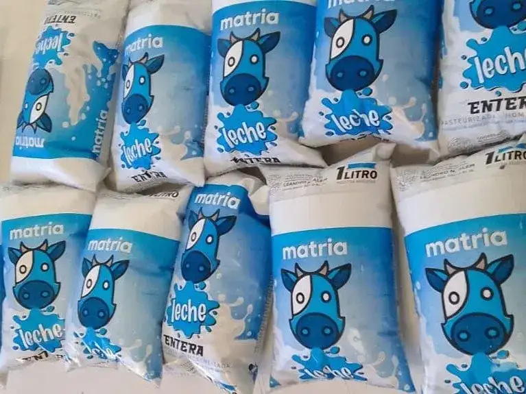 Entregaron 450 litros de leche de una cooperativa a espacios comunitarios de Mar del Plata