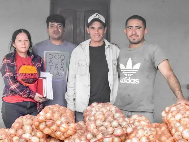 Por primera vez, paipperos logran producir
y comercializar cebolla y zanahoria