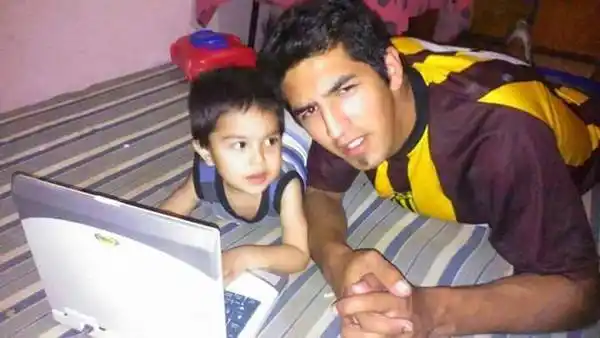 Busca el celular que perdió en la calle con fotos de su hijo fallecido