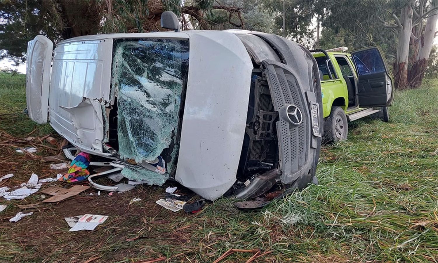 Padre e hija fallecieron en un despiste y vuelco de una combi