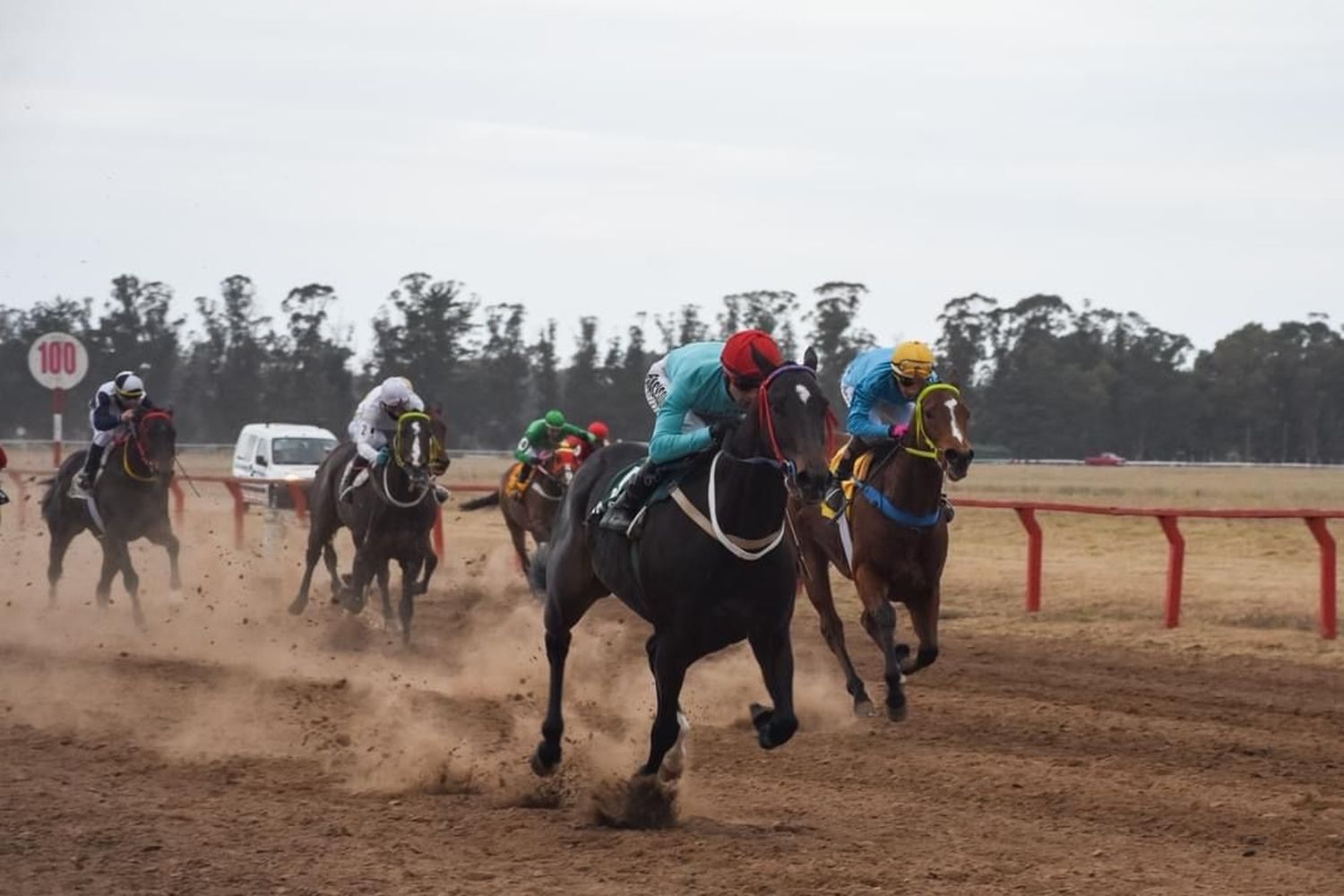 A la cabeza. Juan Cruz Diestra en plena carrera en Tandil