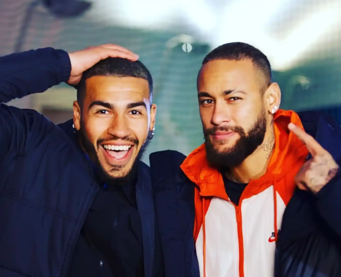 Neymar Jr. conoció a su doble, en medio de un trabajo publicitario