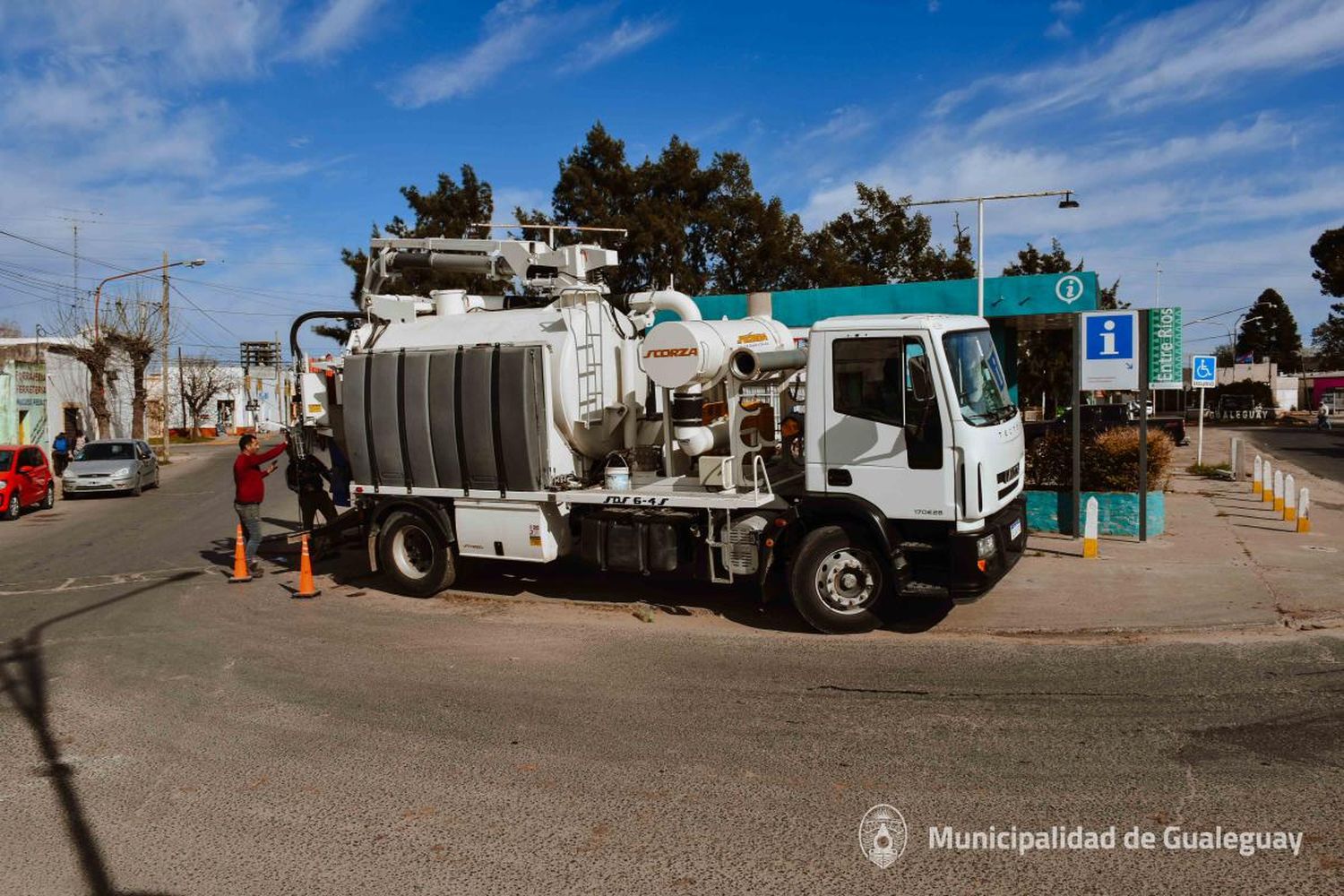  Obras Sanitarias: realizan mantenimiento de redes cloacales