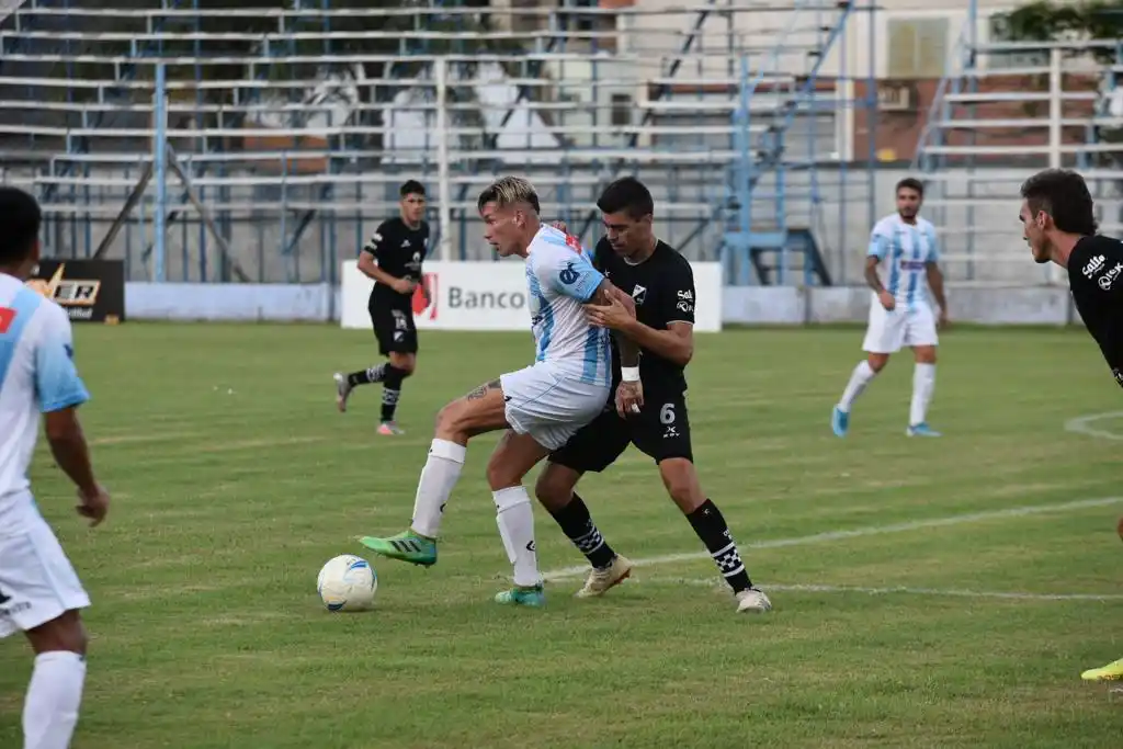 Juventud vuelve a la acción en el Federal A: visita hoy a Sportivo Las Parejas